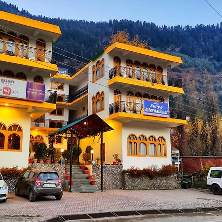 Surya International Hotel Manali Near Mall Road Exteriör bild